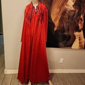 Vintage Montgomery Ward Collection Red Sleepwear Maxi Gown Medium Robe Set 2 Pc